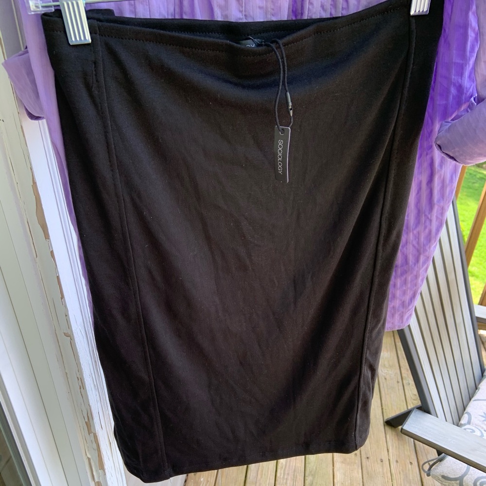 NWT Set of 2 Sociology Pointe Skirts Large